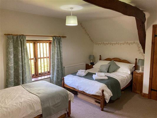 Stable lodge Honeysuckle bedroom